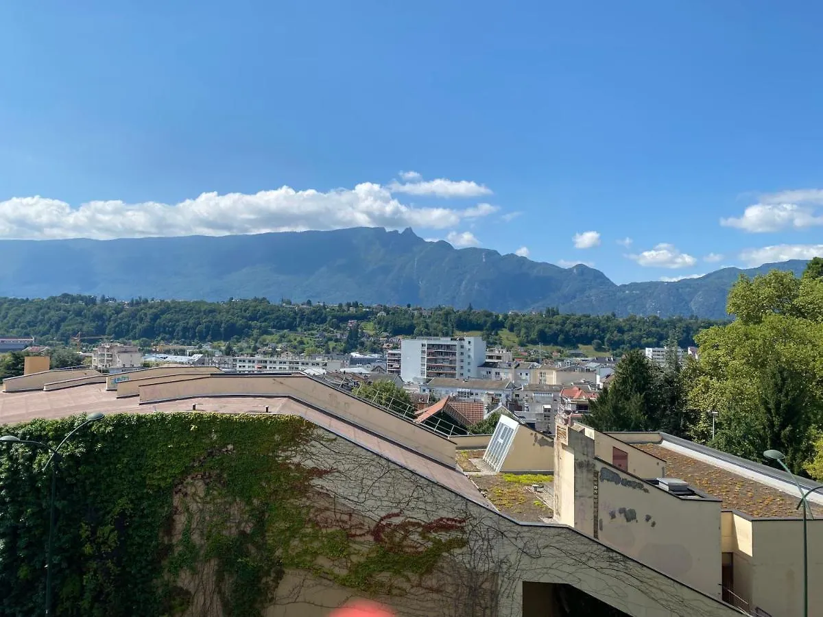 Studio Meuble En Centre Ville Avec Vue Sur La Dent Du Chat Aix-les-Bains Apartment
